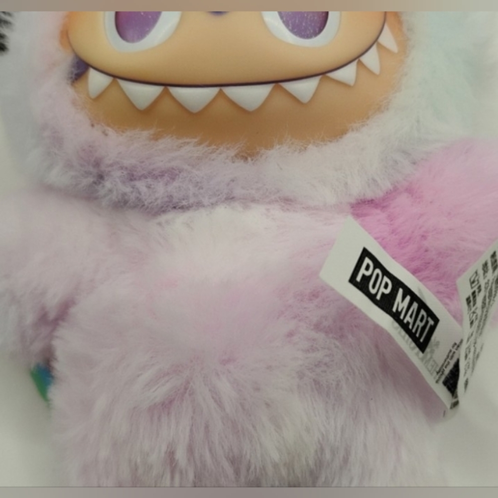Big Into Energy Confirmed "Luck" Includes An Adorable Purple Outfit - Picture 6 of 15